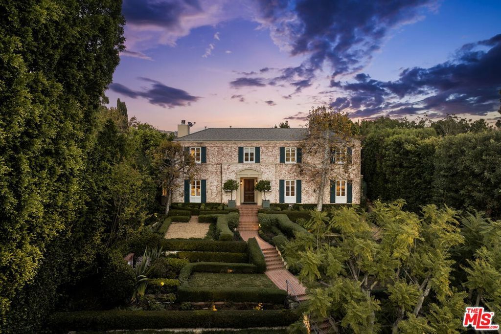 Photo of 834 Devon Avenue, Los Angeles, CA 90024 (MLS # 26653539)