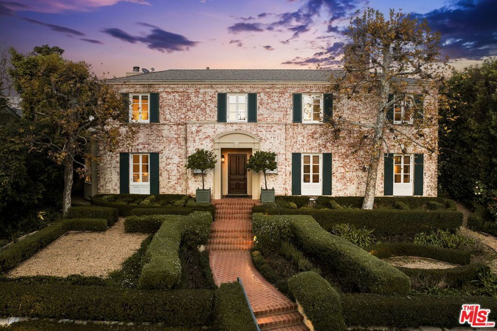 Photo of 834 Devon Avenue, Los Angeles, CA 90024 (MLS # 26653539)