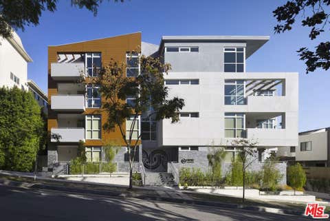 Photo of 1232 N KINGS Road #302, West Hollywood, CA 90069 (MLS # 26872665)