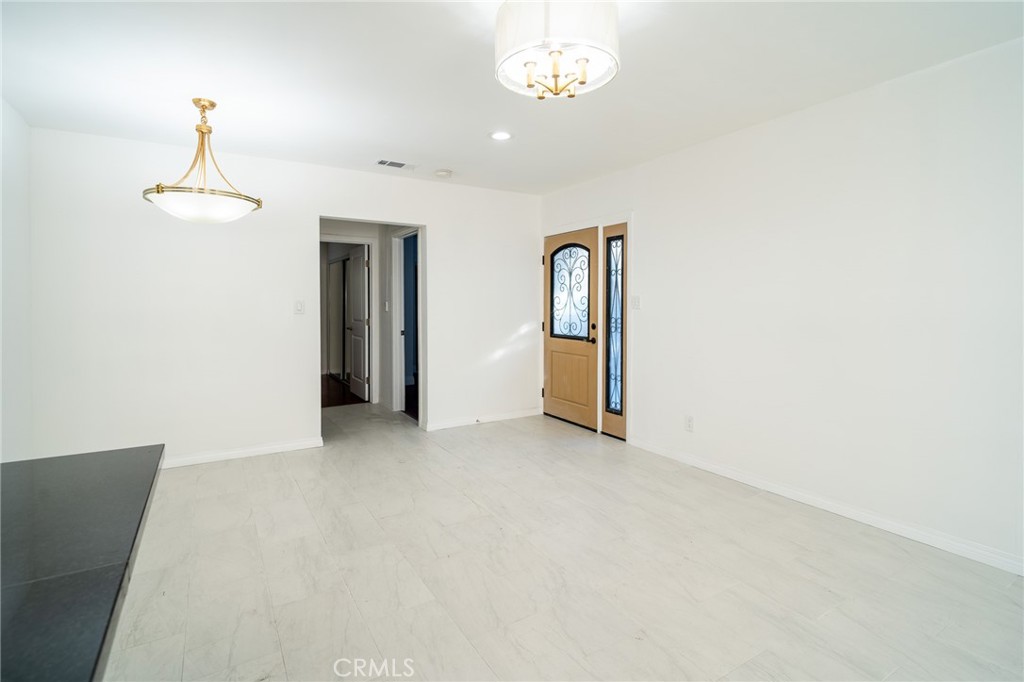 Wrigley Area (WR) - Residential Lease