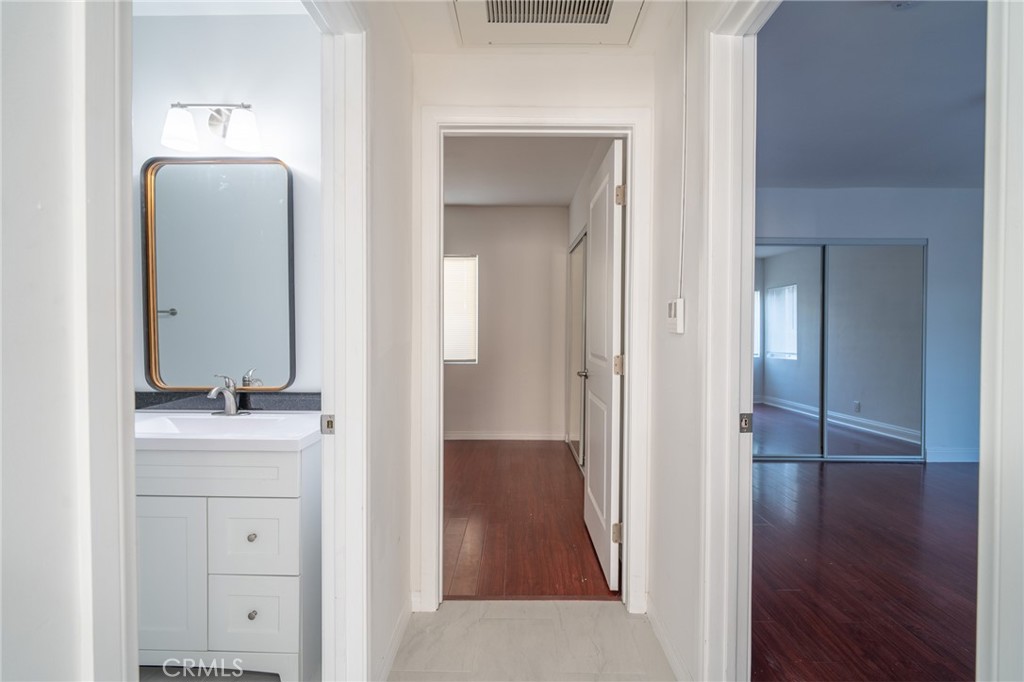 Wrigley Area (WR) - Residential Lease