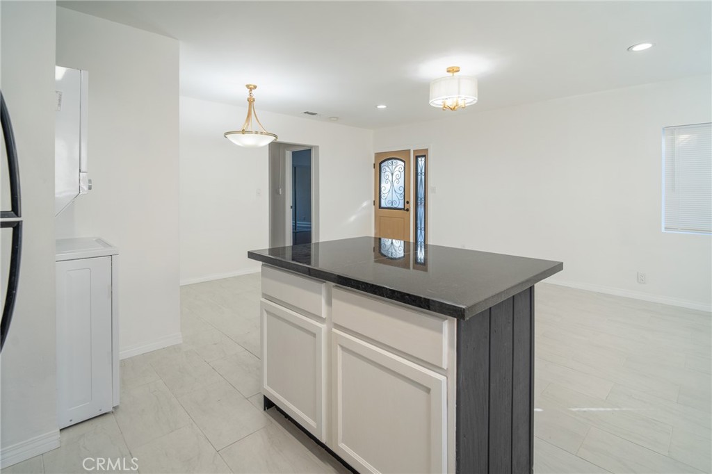 Wrigley Area (WR) - Residential Lease