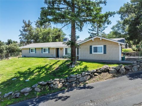 Photo of 36515 Wells Road, Coarsegold, CA 93614 (MLS # FR25036922)
