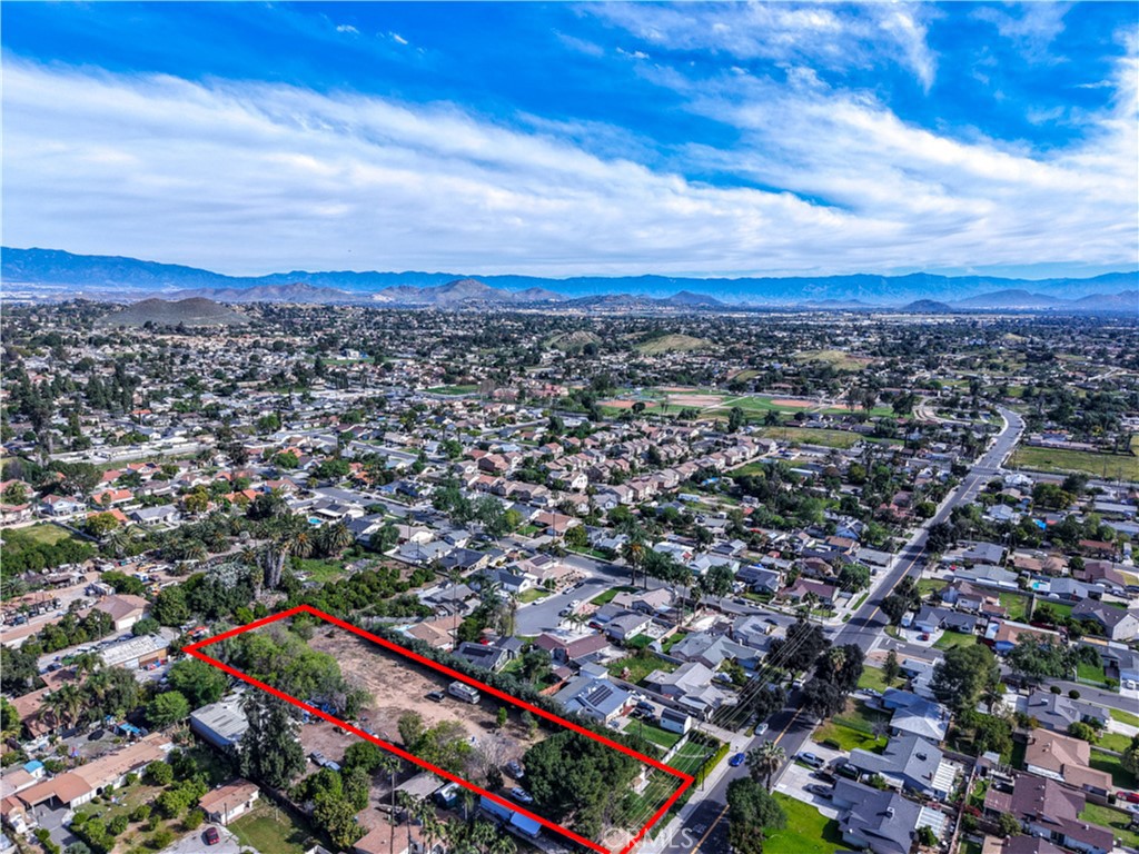 11257 Norwood Avenue