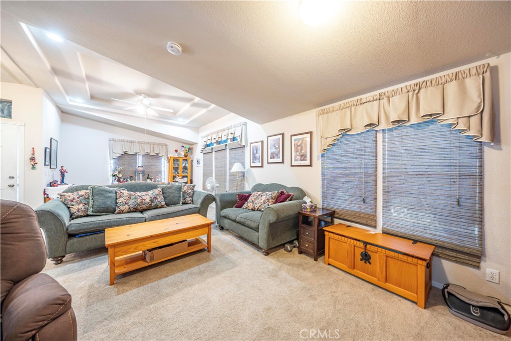 1245 W Cienega Avenue 18