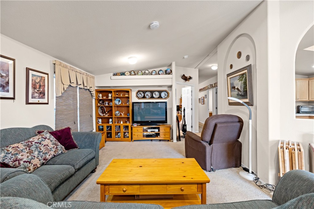 1245 W Cienega Avenue 18