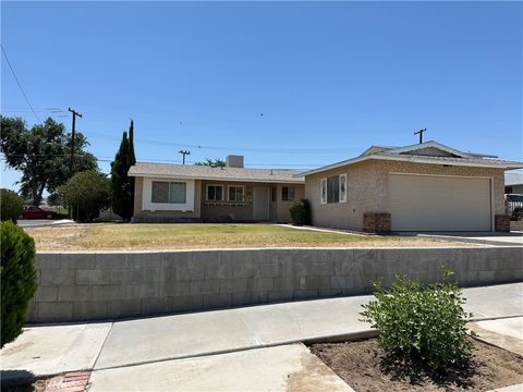 Photo of 1624 Forane Street, Barstow, CA 92311 (MLS # HD25143896)