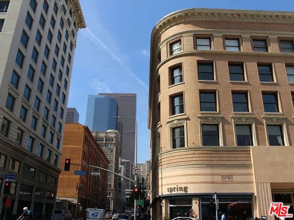Photo of 257 S Spring Street #4L, Los Angeles, CA 90012 (MLS # 26665547)