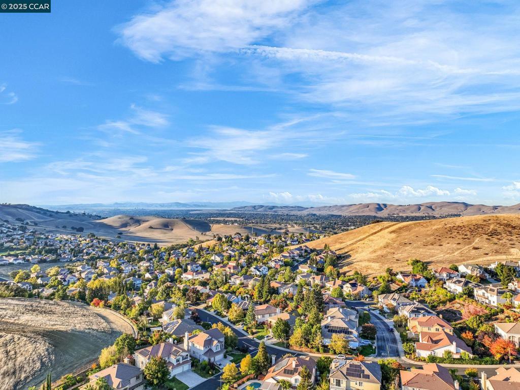 CRYSTAL RANCH - Residential