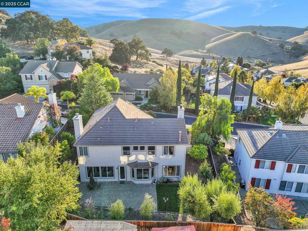 CRYSTAL RANCH - Residential