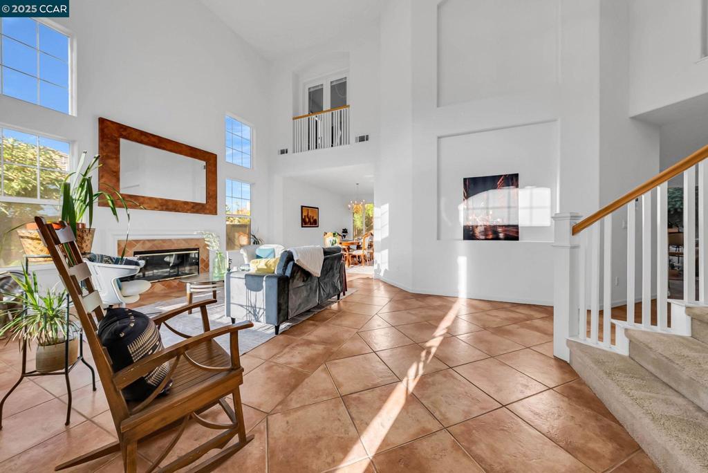 CRYSTAL RANCH - Residential