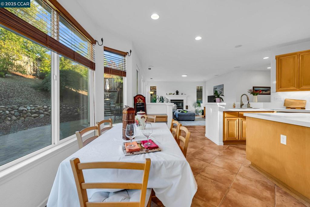 CRYSTAL RANCH - Residential