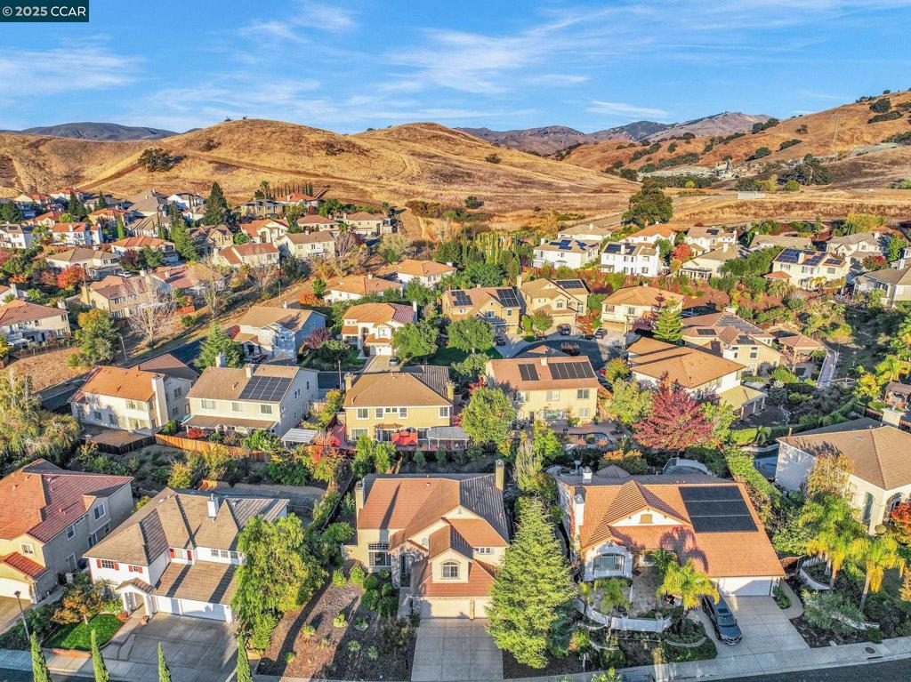 CRYSTAL RANCH - Residential