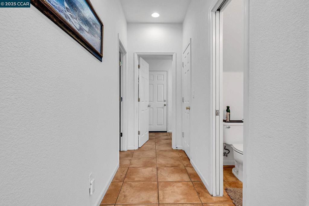 CRYSTAL RANCH - Residential