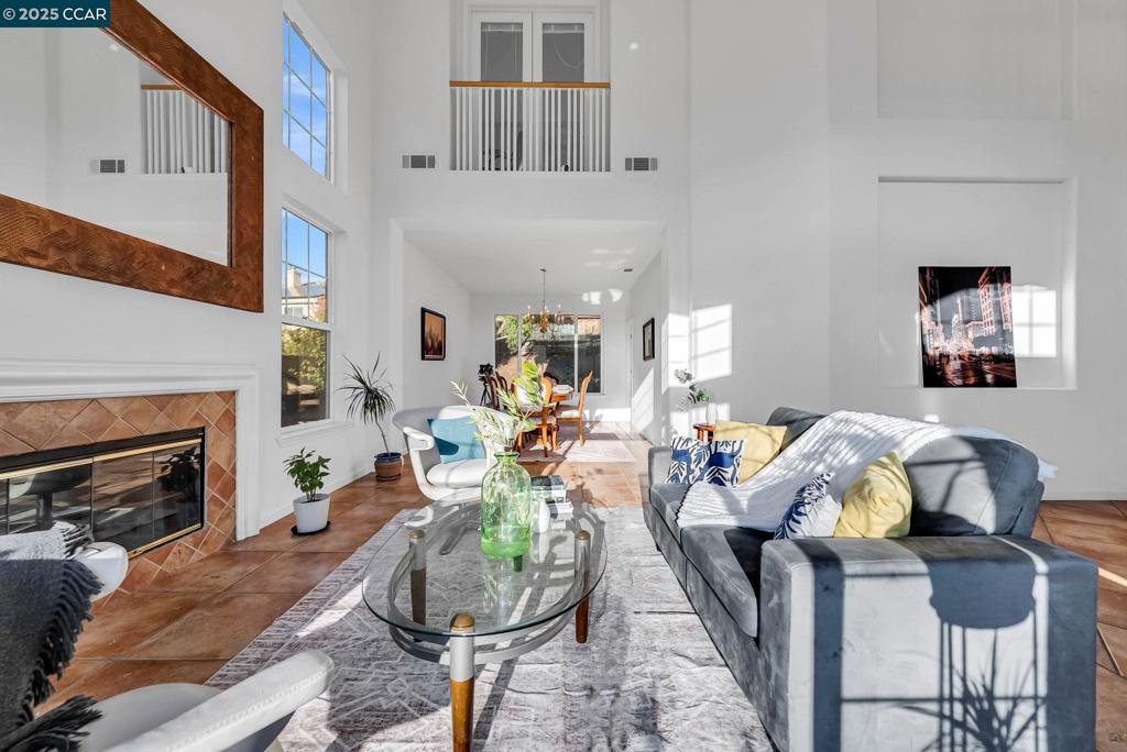 CRYSTAL RANCH - Residential