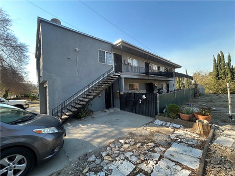 Photo of 3753 Harriman AVE, Los Angeles, CA 90032 (MLS # CV26181206)