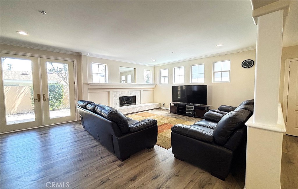 2211 Dufour Ave #B
