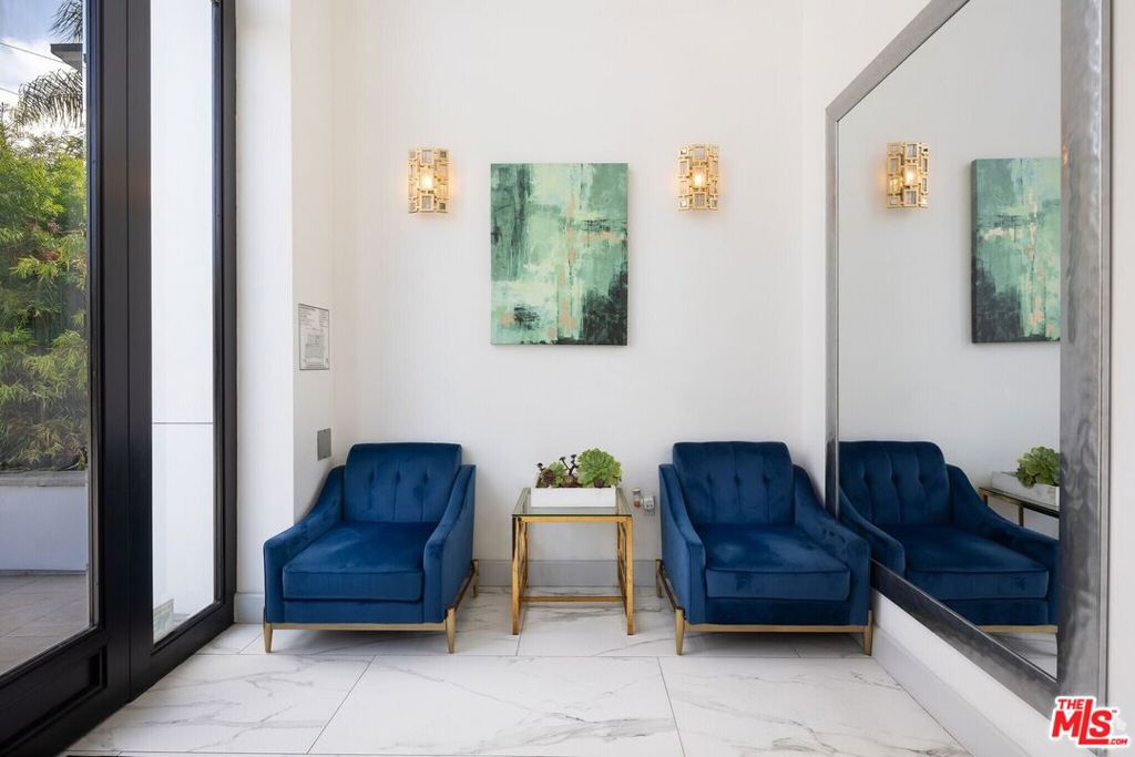 1237 S Holt Avenue 201