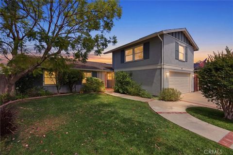 Photo of 546 Sturgeon Dr, Costa Mesa, CA 92626 (MLS # OC26093131)