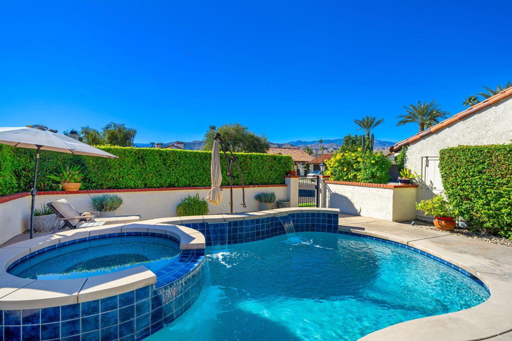 Casas de Seville - Residential