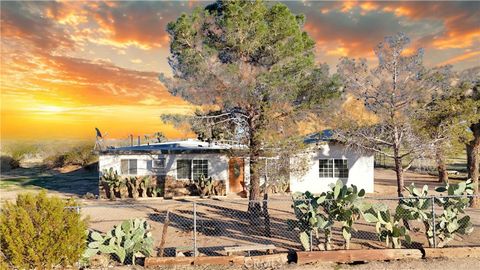 Photo of 3413 Goleta Ave, Yucca Valley, CA 92284 (MLS # CV25266064)