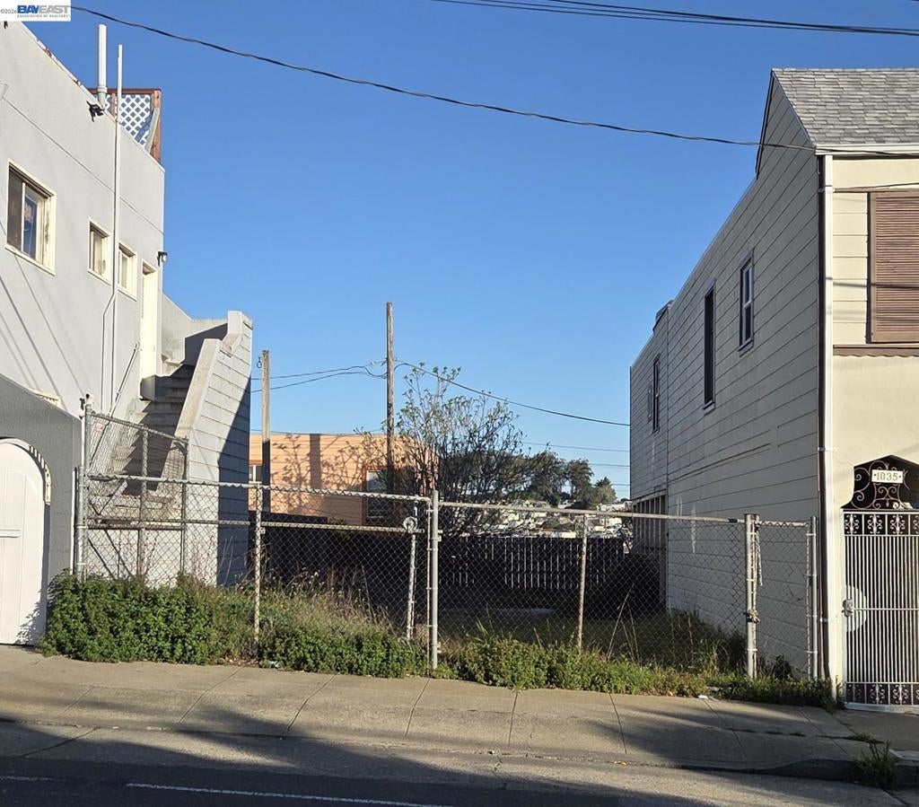 1029 Silver Ave