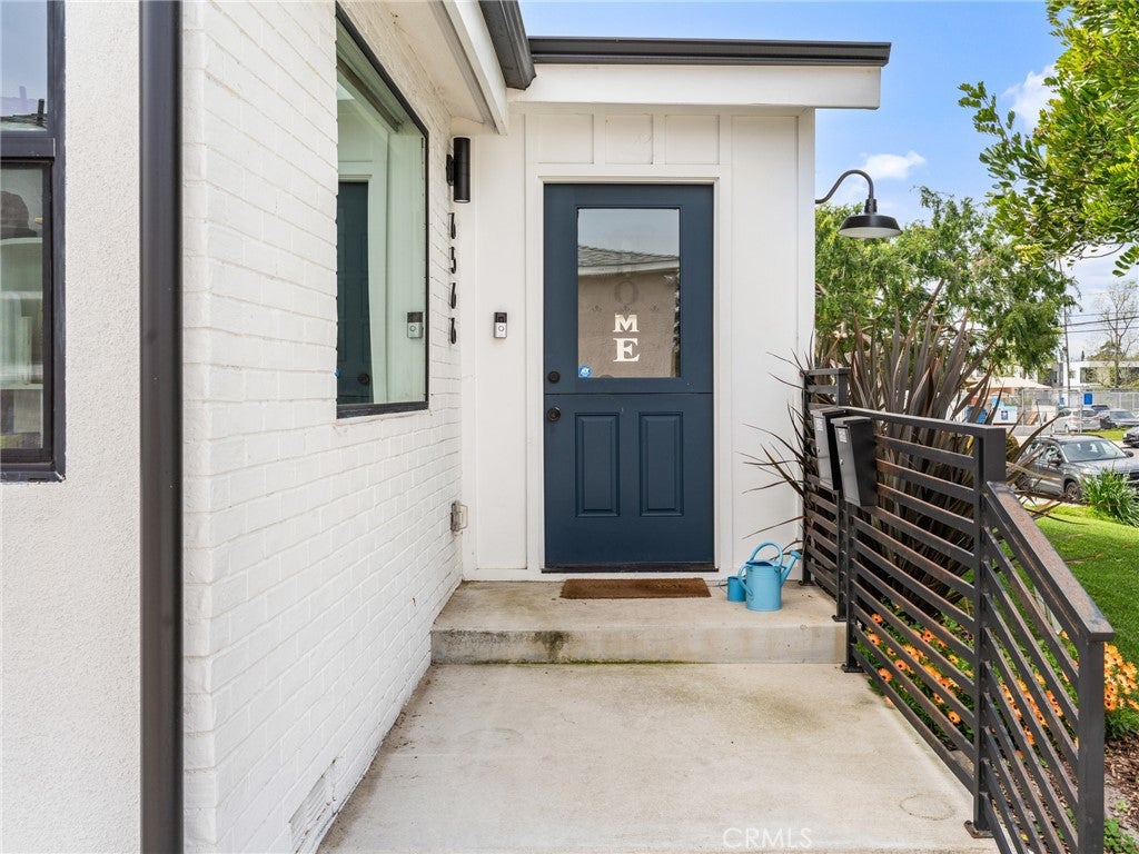 6566 W 85th Street