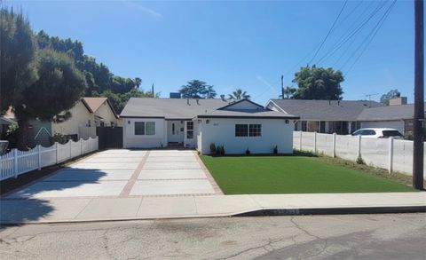 Photo of 5651 Radford Avenue, Valley Village, CA 91607 (MLS # PW26090076)