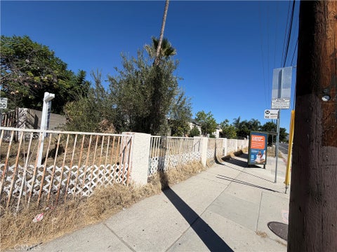 Photo of 12351 Roscoe BLVD, Sun Valley, CA 91352 (MLS # GD26222195)