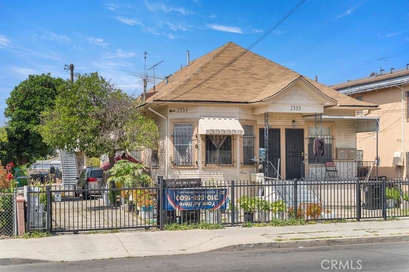 2333 Eastlake Avenue