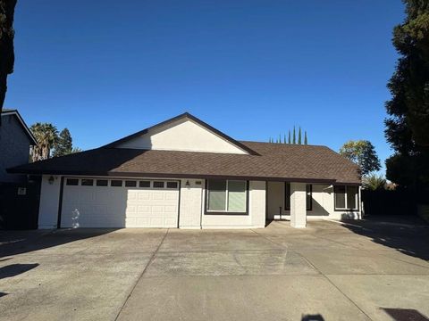 Photo of 8149 Glen Canyon Court, Citrus Heights, CA 95610 (MLS # ML82025666) Photo of 8149 Glen Canyon Court, Citrus Heights, CA 95610 (MLS # ML82025666)