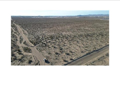 Photo of 0 Cactus & Wintergreen 40-acres Road, Phelan, CA 92371 (MLS # TR26230954)