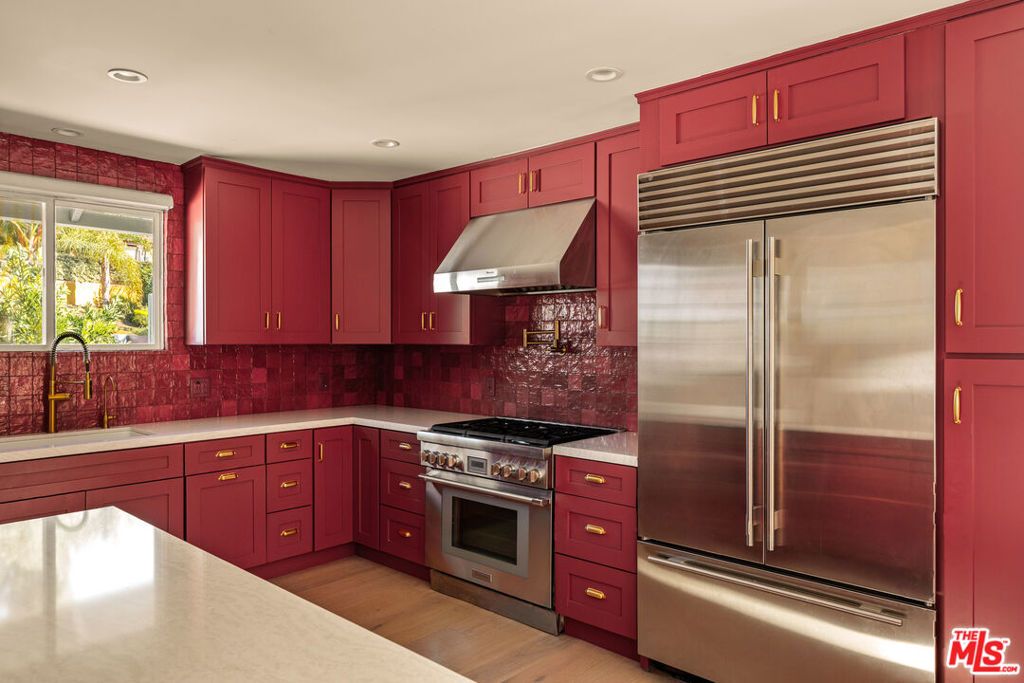 Photo of 4841 Don Pio Drive, Woodland Hills, CA 91364 (MLS # 25605949)