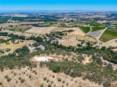 Tiny photo for 835 Spring Creek Way WAY, Templeton, CA 93465 (MLS # SC26171781)