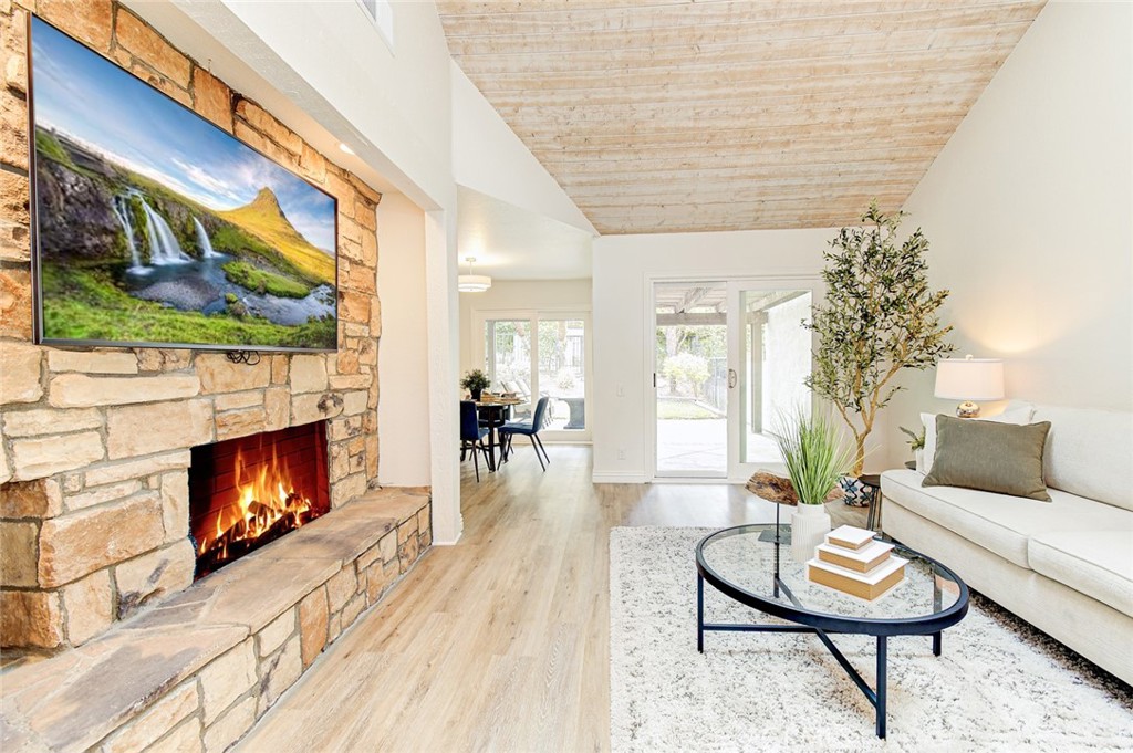 6164 E Morningview Drive