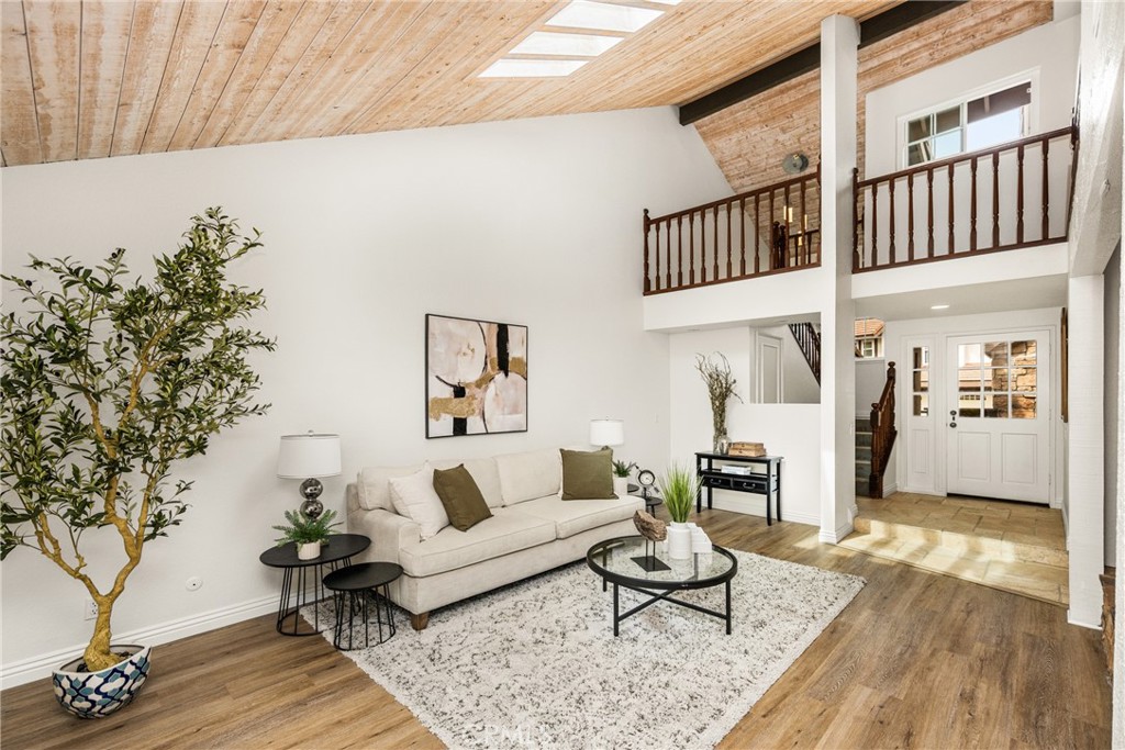 6164 E Morningview Drive