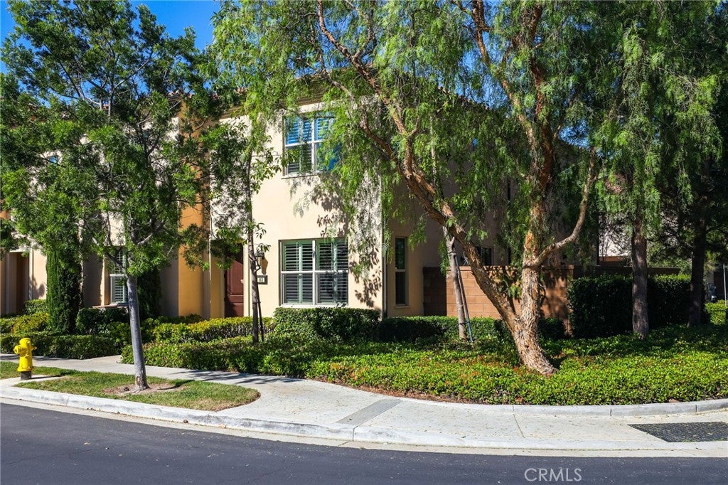 83 Henson, Irvine CA 92620