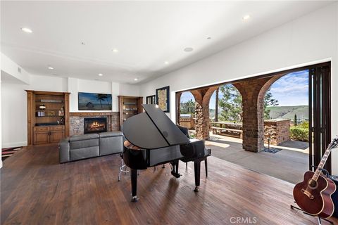 Tiny photo for 7 Broken Arrow St, Ladera Ranch, CA 92694 (MLS # OC25052190)