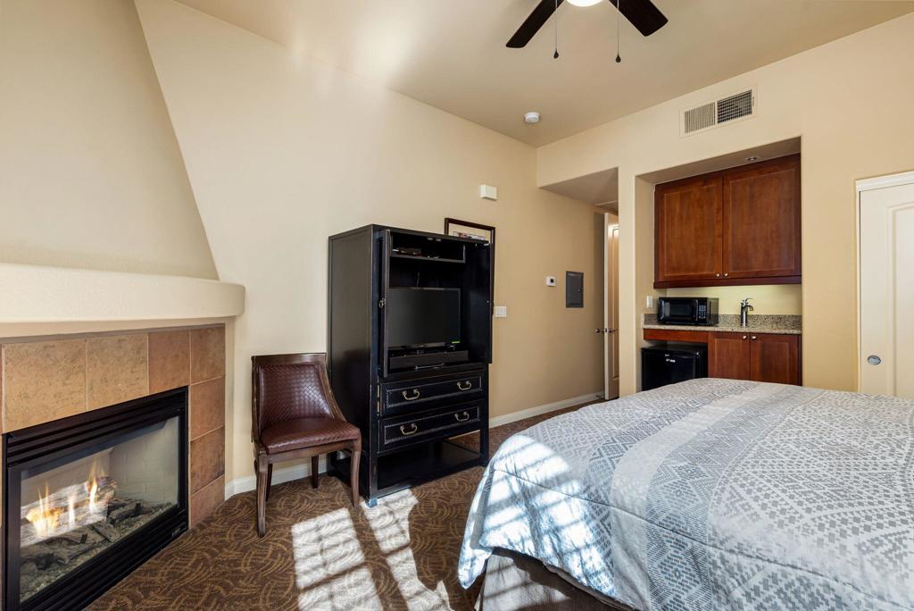 Legacy Villas - Residential