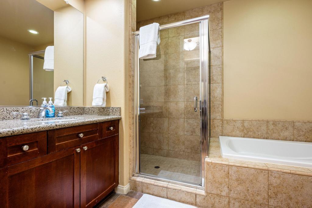 Legacy Villas - Residential