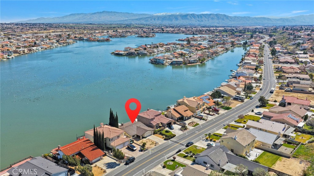 13915 Spring Valley Pkwy