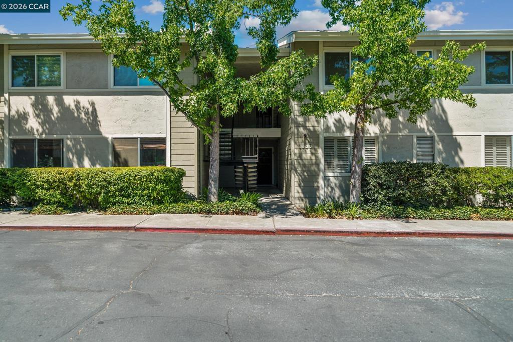 1065 Wesley Ct 1
