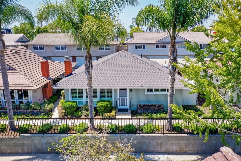 RARE FIND – Single-Level 2 Bed, 2 Bath WITH ATTACHED 2 CAR GARAGE SFR Near the Beach!
Welcome to your perfect coastal retreat—just minutes from the sand, Dog Beach, Huntington Harbour, local shopping and dining, and the scenic Meadowlark Golf Course. Situated in the highly desirable Fernhill Community, this beautifully updated SINGLE LEVEL 2-bedroom, 2-bathroom home offers a blend of modern comfort, stylish upgrades, and an unbeatable Southern California location.
Step inside and enjoy an open-concept layout filled with natural light. The freshly painted exterior and on-trend vinyl plank flooring throughout create a warm and inviting atmosphere. With nearly 1,400 square feet of thoughtfully designed living space, this home provides both functionality and flow, ideal for relaxed living and easy entertaining.
At the heart of the home are a stunning, fully renovated kitchen featuring quartz countertops, a custom porcelain tile backsplash, a spacious pantry closet, stainless steel appliances, oversized bedrooms with updated bathrooms, and plantations shutters throughout the house.
Significant upgrades include a CertainTeed Presidential Luxury Roof with a 50-year warranty installed in 2020, newer dual-pane windows for enhanced energy efficiency, a newer water heater added in 2023, upgraded R-38 attic insulation, and replaced forced air ducting also completed in 2020. An attached two-car garage offers convenience and additional storage.
Residents of Fernhill enjoy access to a sparkling community pool, a clubhouse, meeting room, and lush greenbelt areas throughout the neighborhood. With well-maintained sidewalks and direct access to Meadowlark Golf Course, it’s easy to enjoy the outdoors and coastal breezes every day.
Whether you're strolling to the beach, spending the afternoon golfing, or relaxing at the clubhouse, this home offers the very best of the Southern California lifestyle—all on a rare single level home.