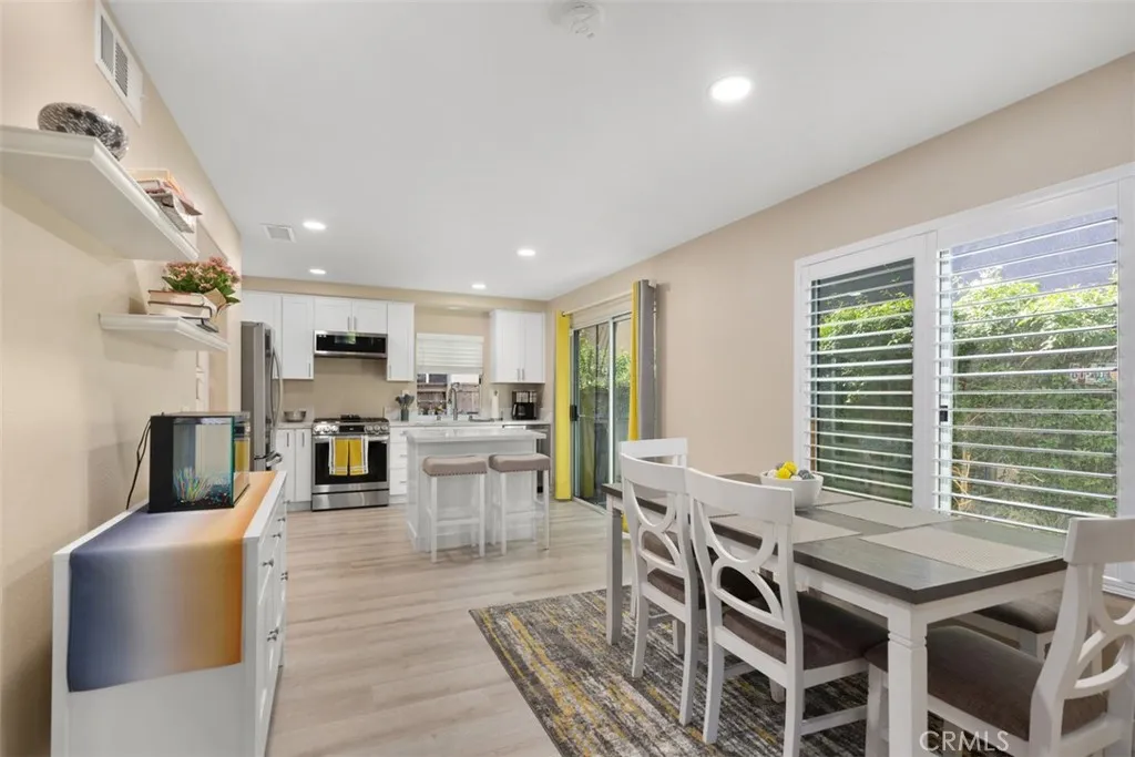 Aliso Viejo, California 92656, United States, 3 Bedrooms Bedrooms, ,3 BathroomsBathrooms,Residential,Active,244502