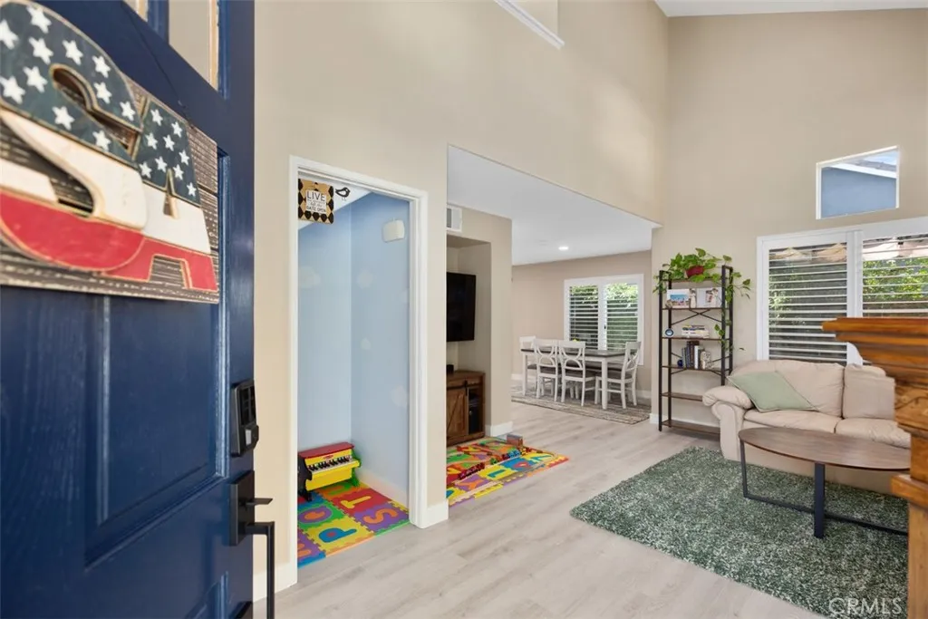 Aliso Viejo, California 92656, United States, 3 Bedrooms Bedrooms, ,3 BathroomsBathrooms,Residential,Active,244502