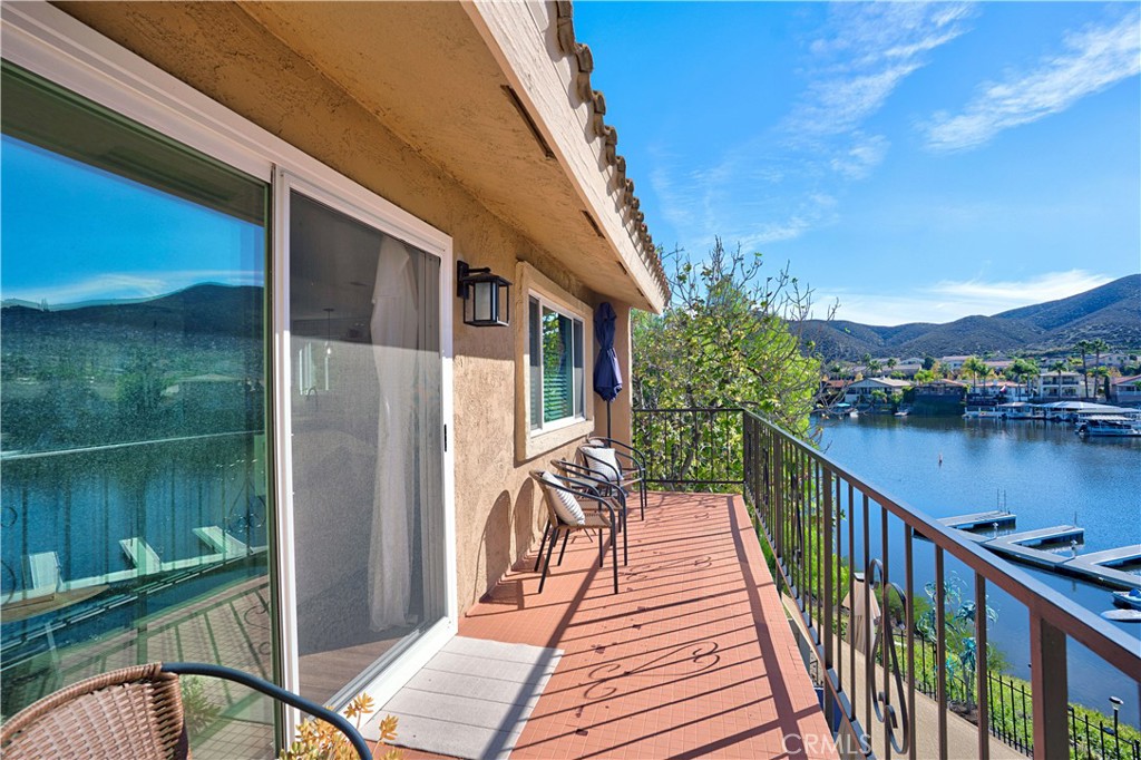 24319 N Canyon Lake Drive N 6