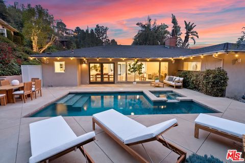 Photo of 9537 Dalegrove Drive, Beverly Hills, CA 90210 (MLS # 26696927)