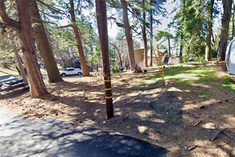 Photo of 0 Lakeview, Rimforest, CA 92378 (MLS # CV26056703)