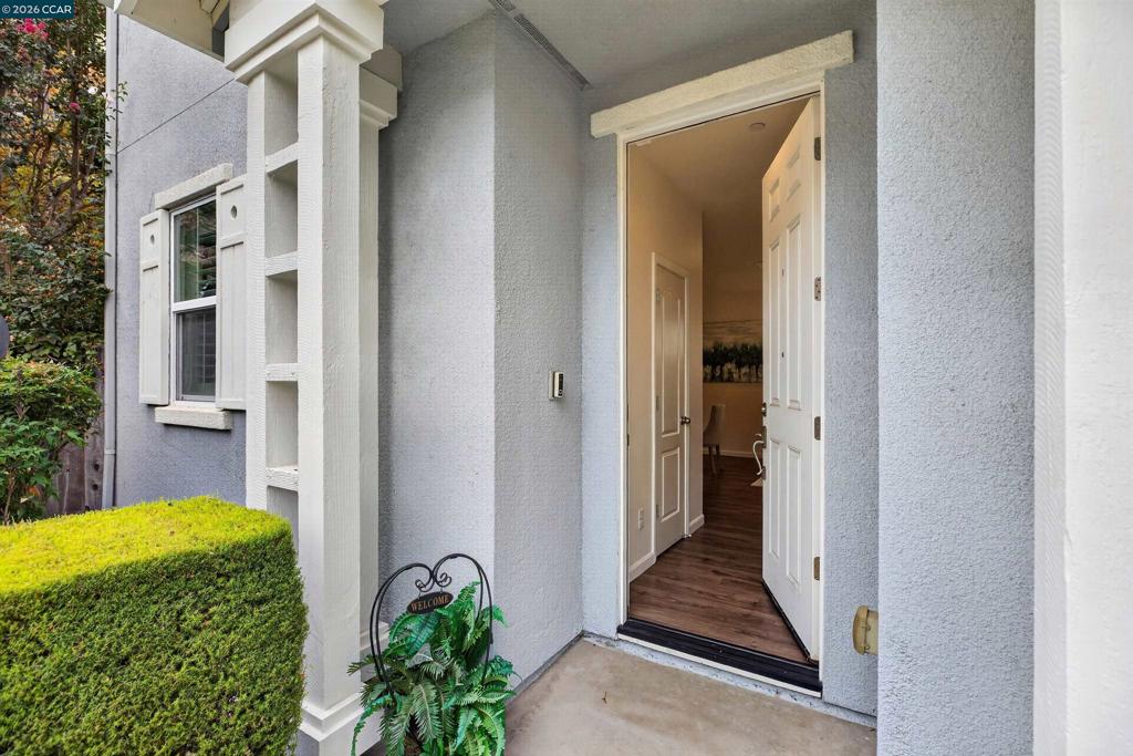516 Falling Star Dr