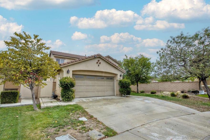 Welcome to the newest offering in Audie Murphy Ranch.  Located on a small cul de sac, this 5 bedroom, 3 bathroom home has an open floor plan with great room, office and bedroom + bathroom on the first level and the primary bedroom with ensuite complete with separate shower and bathtub and large walk-in closet plus 3 auxiliary bedrooms, 2 bathrooms and laundry room on the second level.  Situated on a pie shaped lot, this property offers a low maintenance front yard and a vinyl fenced-in spacious backyard with room for a pool or more and a large covered patio for meals al fresco or entertaining. Awaiting your personal touch!